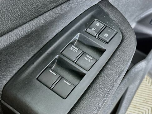 Used 2023 Honda Ridgeline Sport image 17