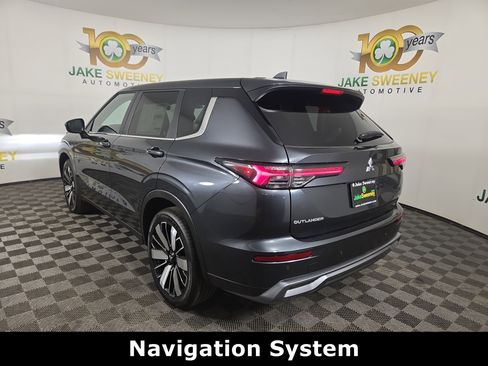 New 2025 Mitsubishi Outlander SE image 5