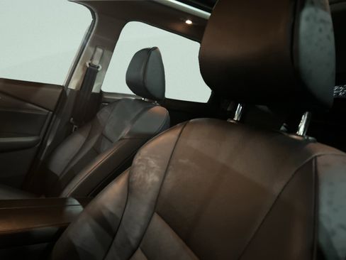 Used 2023 Nissan Rogue SV w/ SV Premium B Package image 12