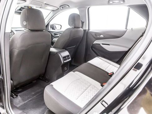 Used 2024 Chevrolet Equinox LS FWD image 30