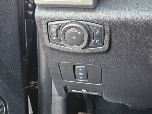 Used 2017 Ford F350 Lariat w/ Chrome Package AWD/4WD image 20