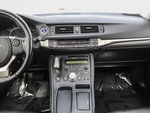 Used 2016 Lexus CT 200h image 13