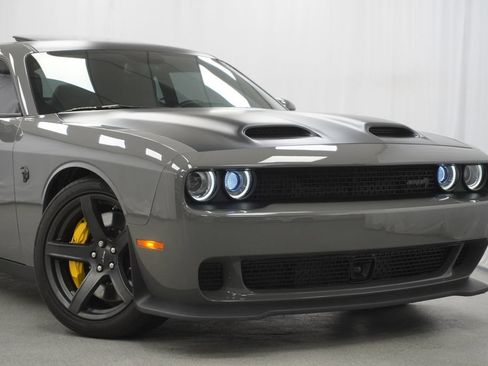 Used 2023 Dodge Challenger SRT Hellcat RWD image 3