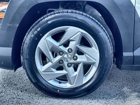 Used 2024 Hyundai Kona SE FWD image 10