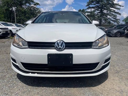 Used 2017 Volkswagen Golf SE FWD image 3