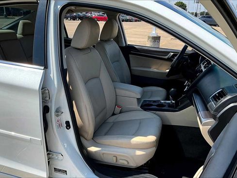 Used 2018 Subaru Legacy 2.5i Limited image 13