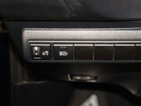 Used 2024 Toyota Corolla LE image 33