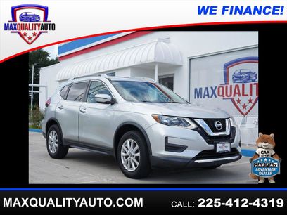 Used 2017 Nissan Rogue SV