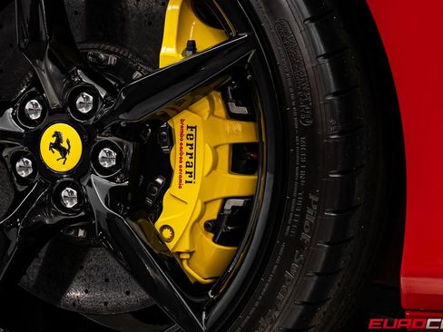 Used 2022 Ferrari F8 Tributo *PASSENGER DISPLAY * SUSPENSIO image 25