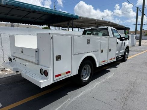 Used 2022 Ford F350 XL w/ Power Equipment Group RWD image 6