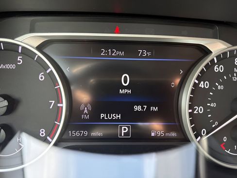 Used 2025 Nissan Sentra SV FWD image 21