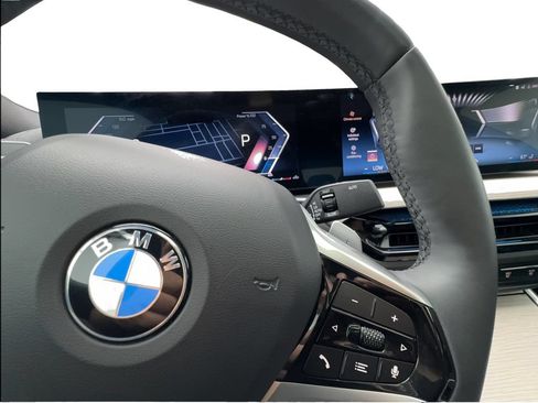 Used 2025 BMW 330i Sedan RWD image 43