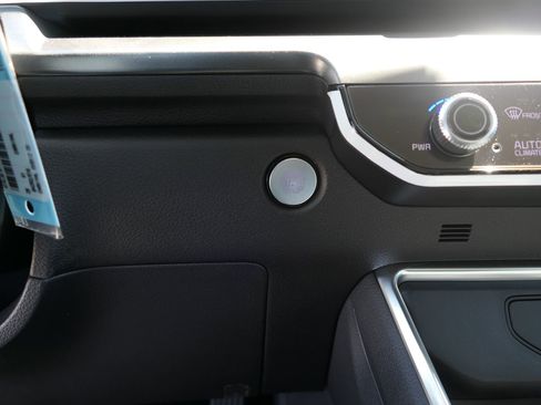 New 2025 Kia Carnival SX Prestige image 16