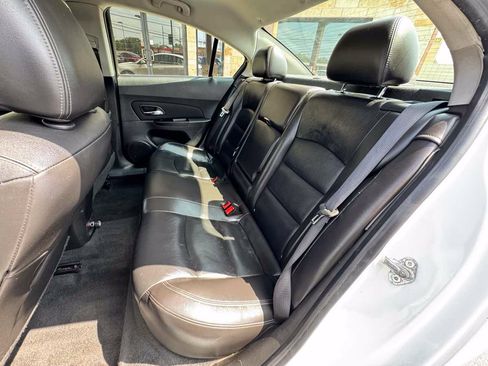 Used 2013 Chevrolet Cruze LT FWD image 6
