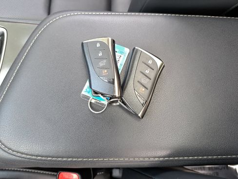 Used 2025 Lexus NX 250 FWD image 40