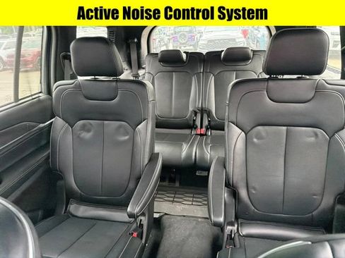 Used 2023 Jeep Grand Cherokee L Overland w/ Luxury Tech Group IV AWD/4WD image 13