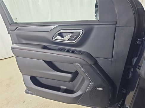 Certified 2024 Chevrolet Suburban RST w/ Luxury Package image 38