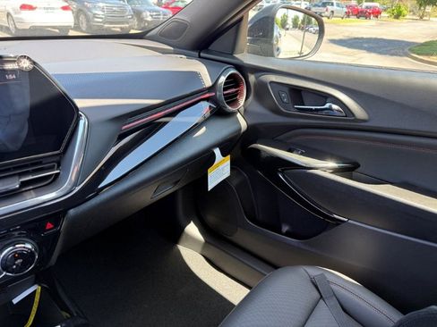New 2026 Chevrolet Trax RS FWD image 18