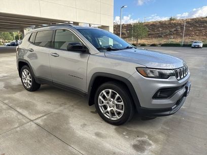 Used 2024 Jeep Compass Latitude