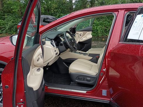 Used 2024 Nissan Murano SL AWD/4WD image 11