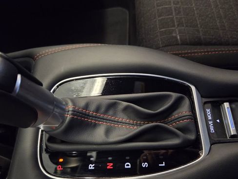 Certified 2025 Honda HR-V Sport image 37