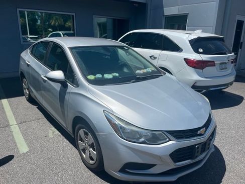 Used 2016 Chevrolet Cruze LS FWD image 2