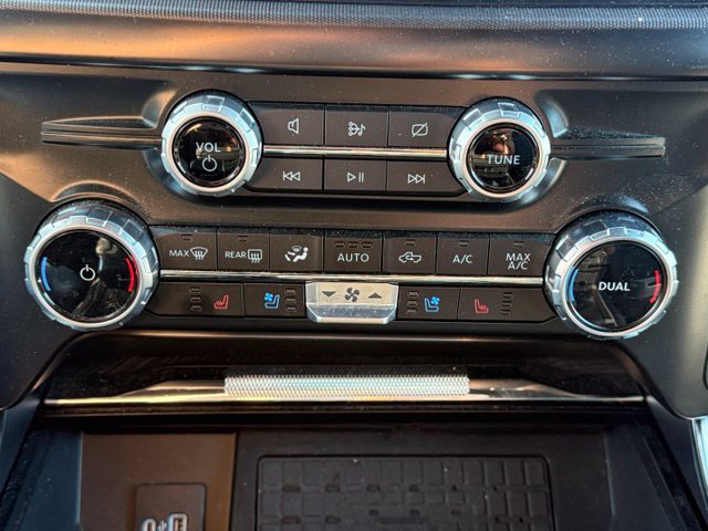 Used 2023 Ford F150 Platinum w/ Equipment Group 701A High AWD/4WD image 22