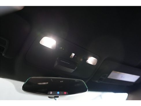 Used 2018 Chevrolet Camaro LT RWD image 21