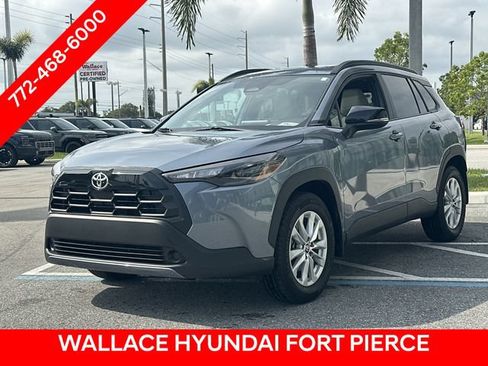 Used 2026 Toyota Corolla Cross LE w/ Moonroof Package FWD image 3