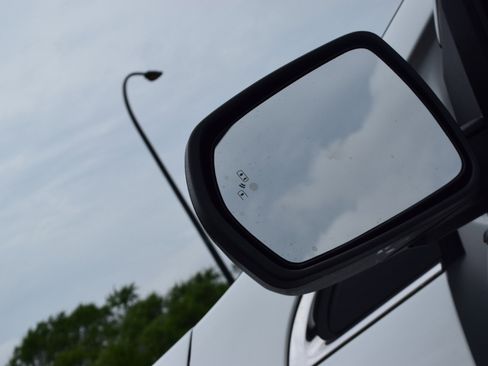 Used 2022 Ford Edge SEL w/ Convenience Package image 26