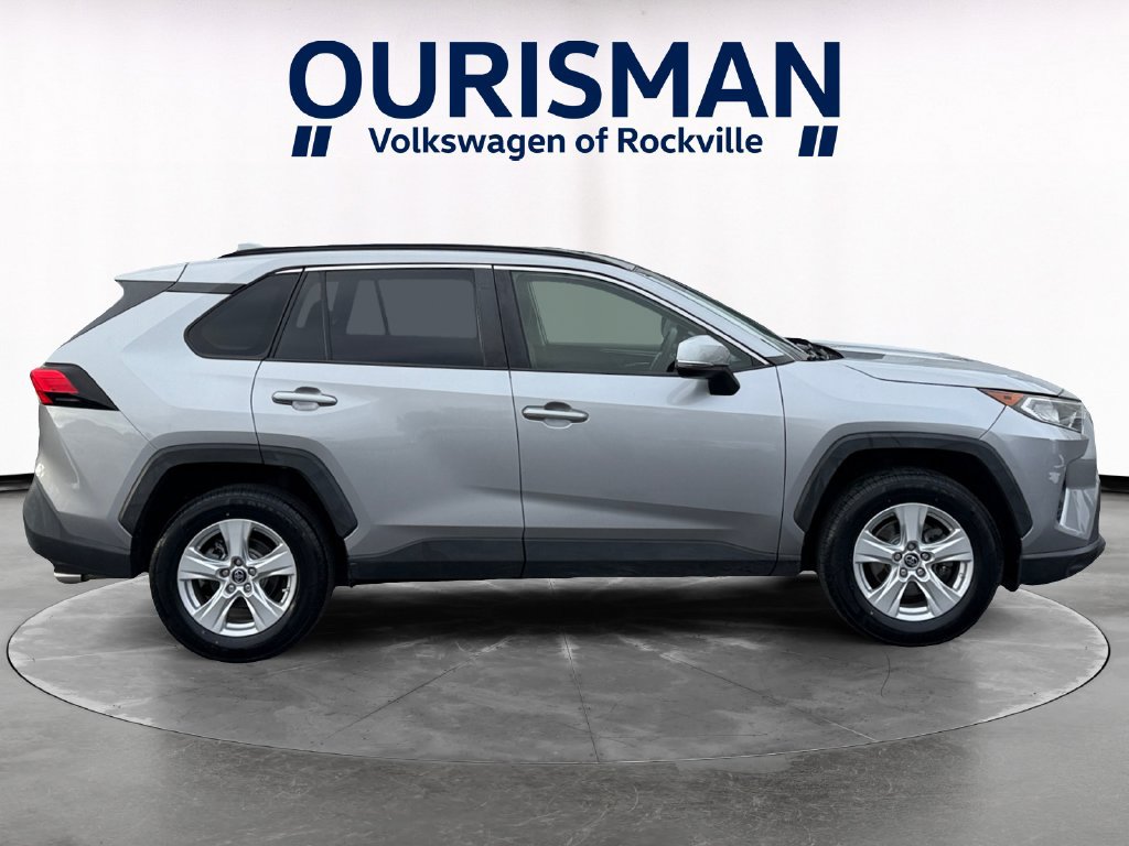 Used 2019 Toyota RAV4 XLE FWD image 7