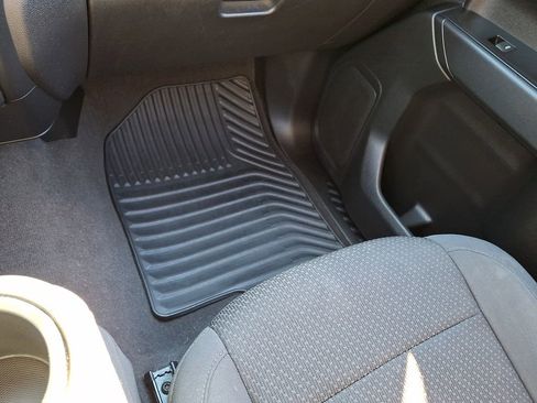 Used 2020 Chevrolet Silverado 1500 Custom w/ Custom Value Package image 27