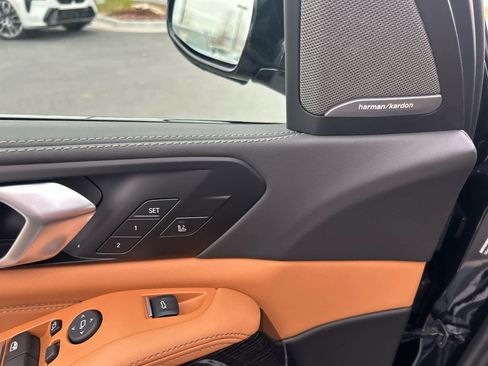 Used 2026 BMW X5 xDrive40i w/ M Sport Package image 26