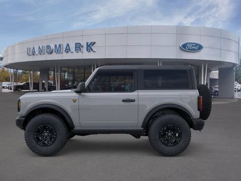 New 2026 Ford Bronco Badlands AWD/4WD image 3