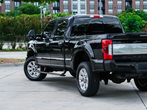Used 2017 Ford F250 Platinum AWD/4WD image 21
