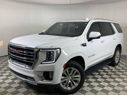 Used 2022 GMC Yukon SLT w/ SLT Premium Package