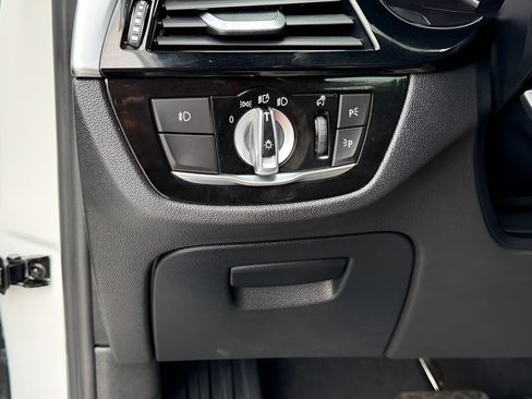 Used 2018 BMW 530e RWD image 39