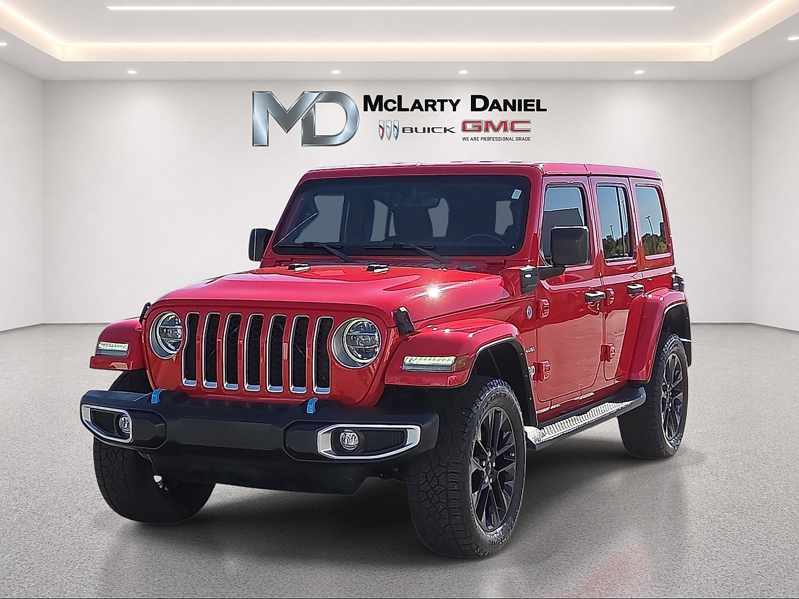Used 2022 Jeep Wrangler Unlimited Sahara w/ Cold Weather Group AWD/4WD image 3