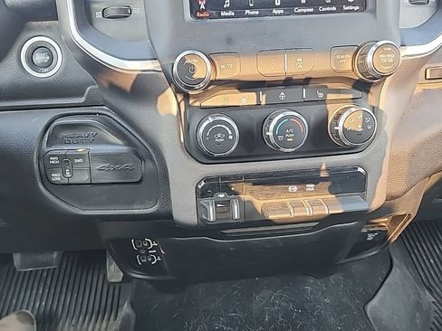 Used 2021 RAM 2500 Big Horn w/ Level 1 Equipment Group AWD/4WD image 22