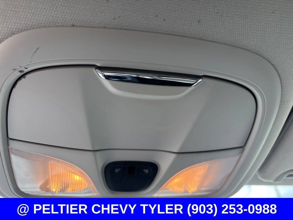 Used 2021 Jeep Cherokee Latitude Plus FWD image 17