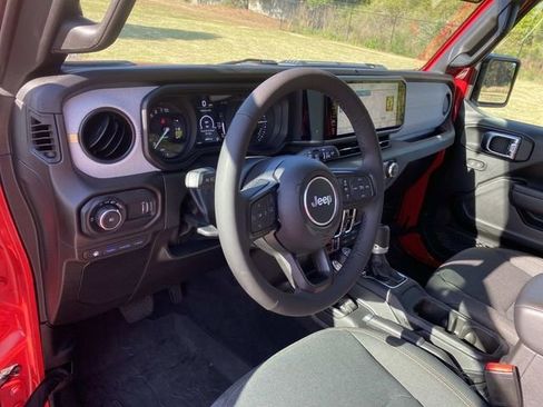Used 2025 Jeep Wrangler Unlimited Sport S 4xe AWD/4WD image 22