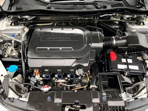 Used 2017 Honda Accord EX-L image 31