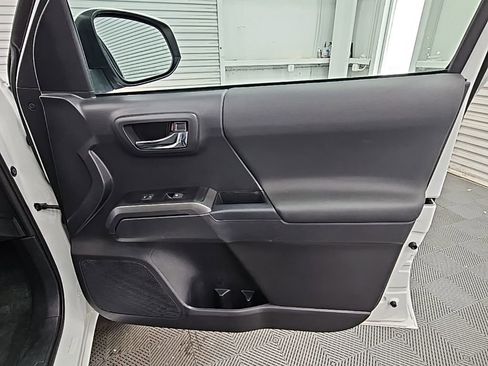 Used 2023 Toyota Tacoma TRD Off-Road image 36