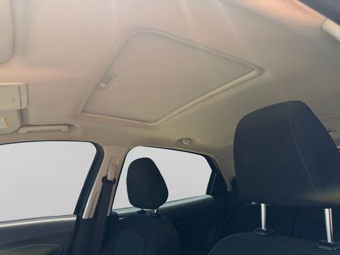 Used 2021 Ford EcoSport SE FWD image 14