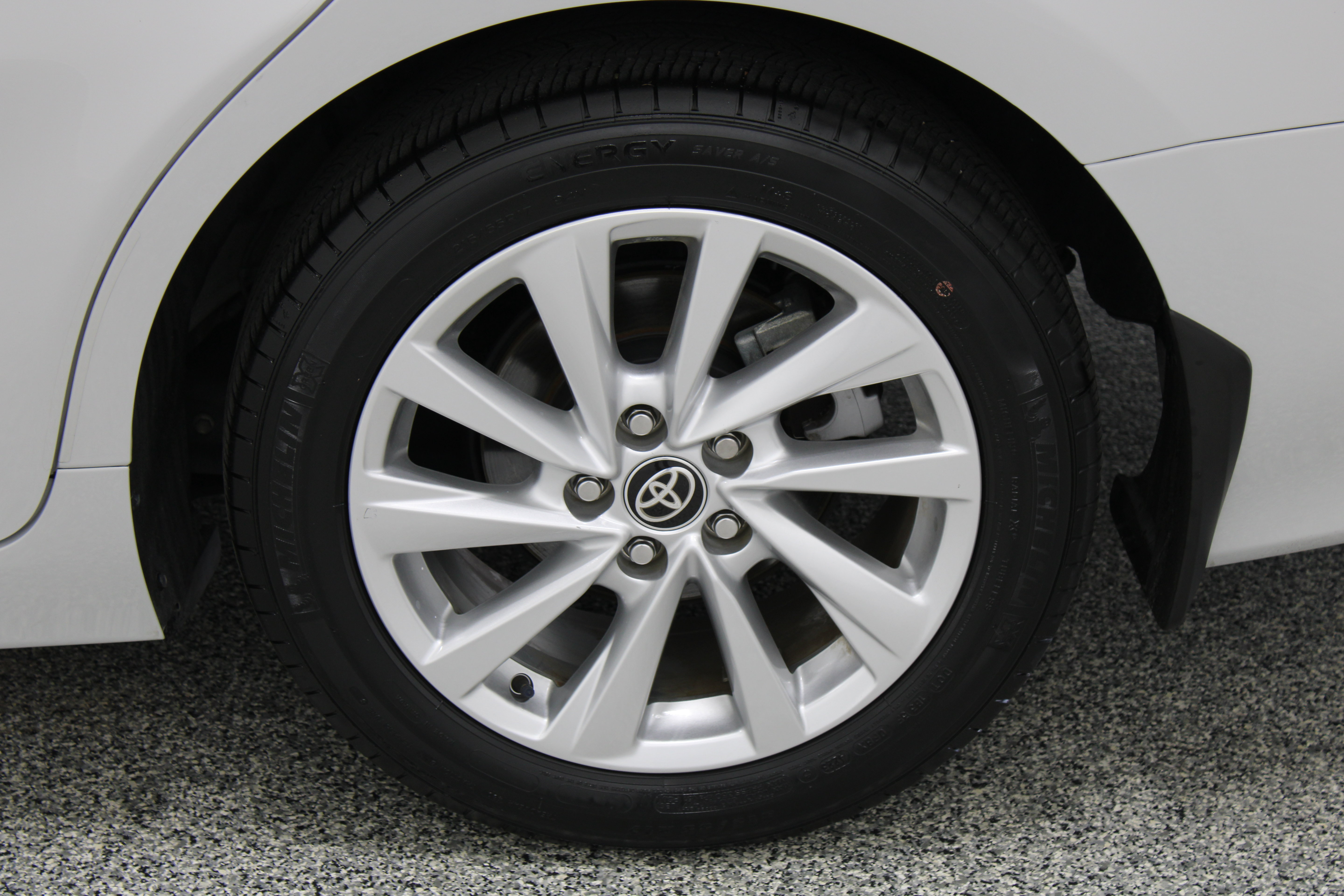 Used 2024 Toyota Camry LE FWD image 10