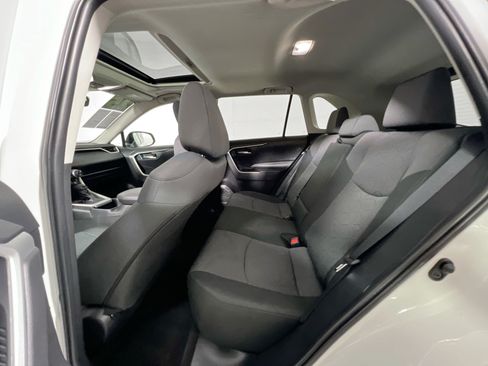 Used 2025 Toyota RAV4 XLE w/ Convenience Package FWD image 29
