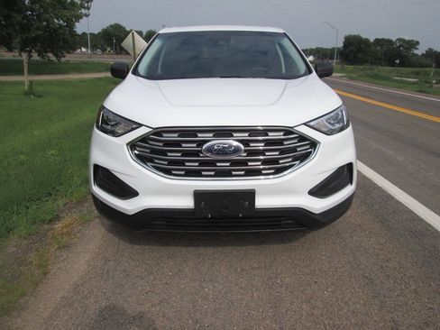 Used 2020 Ford Edge SE FWD image 8
