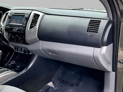 Used 2013 Toyota Tacoma 4x4 Double Cab w/ SR5 Pkg image 18