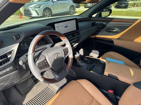 Used 2025 Lexus ES 350 Ultra Luxury image 46