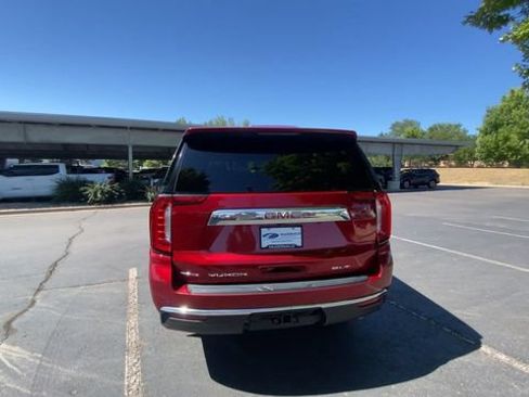 Used 2022 GMC Yukon XL SLT w/ SLT Premium Package AWD/4WD image 6